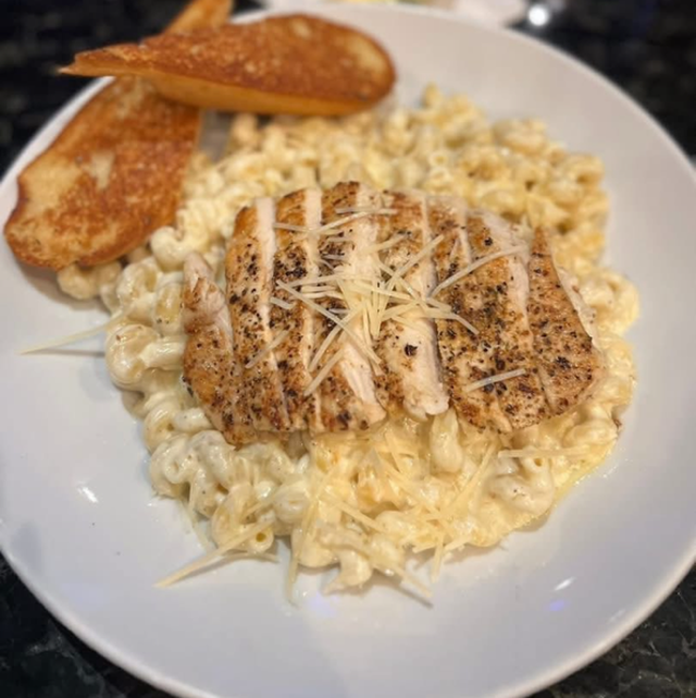 Alfredo Pasta.